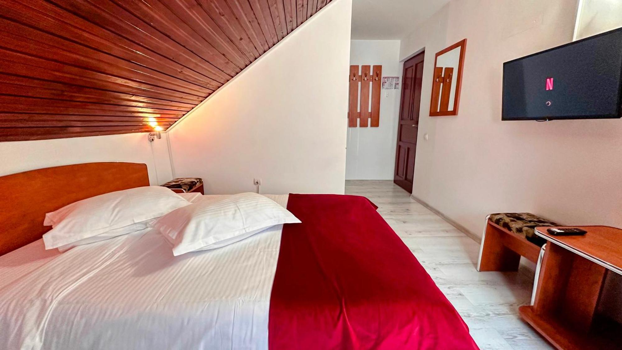 Hotel Valea Alba View - Self Check-In Buşteni Zewnętrze zdjęcie