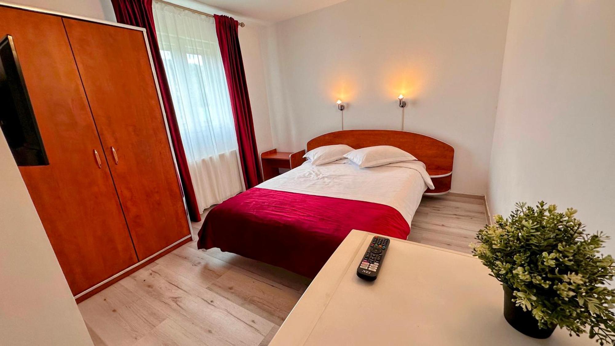 Hotel Valea Alba View - Self Check-In Buşteni Zewnętrze zdjęcie