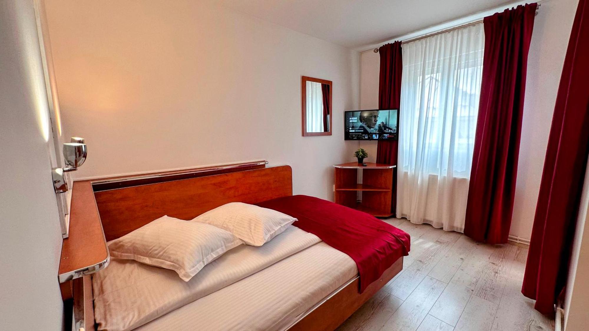 Hotel Valea Alba View - Self Check-In Buşteni Zewnętrze zdjęcie