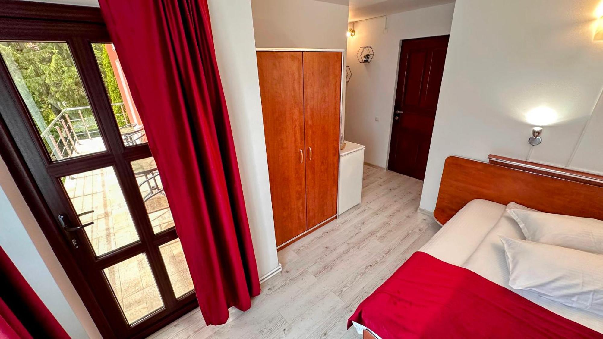 Hotel Valea Alba View - Self Check-In Buşteni Zewnętrze zdjęcie