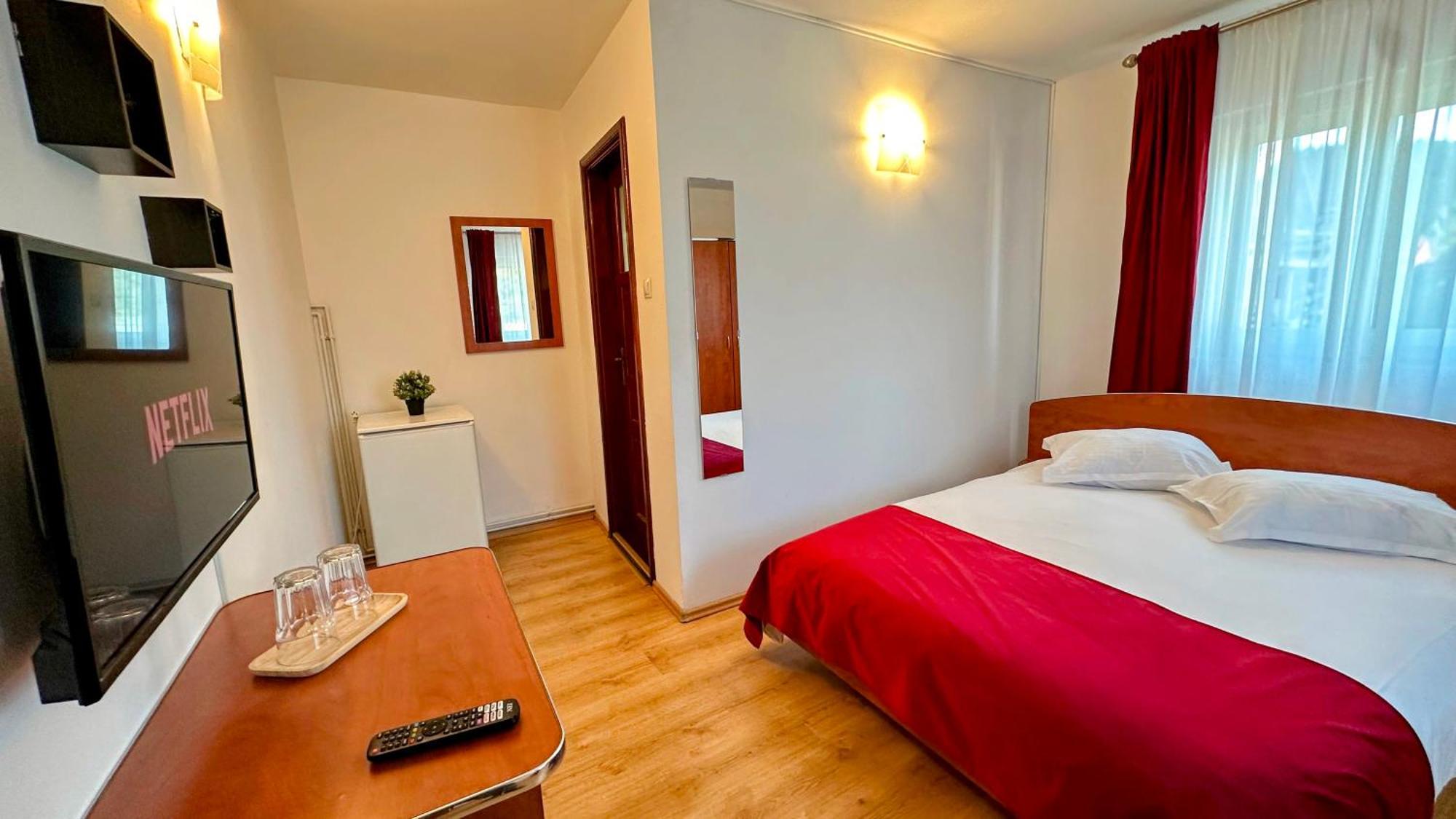 Hotel Valea Alba View - Self Check-In Buşteni Zewnętrze zdjęcie