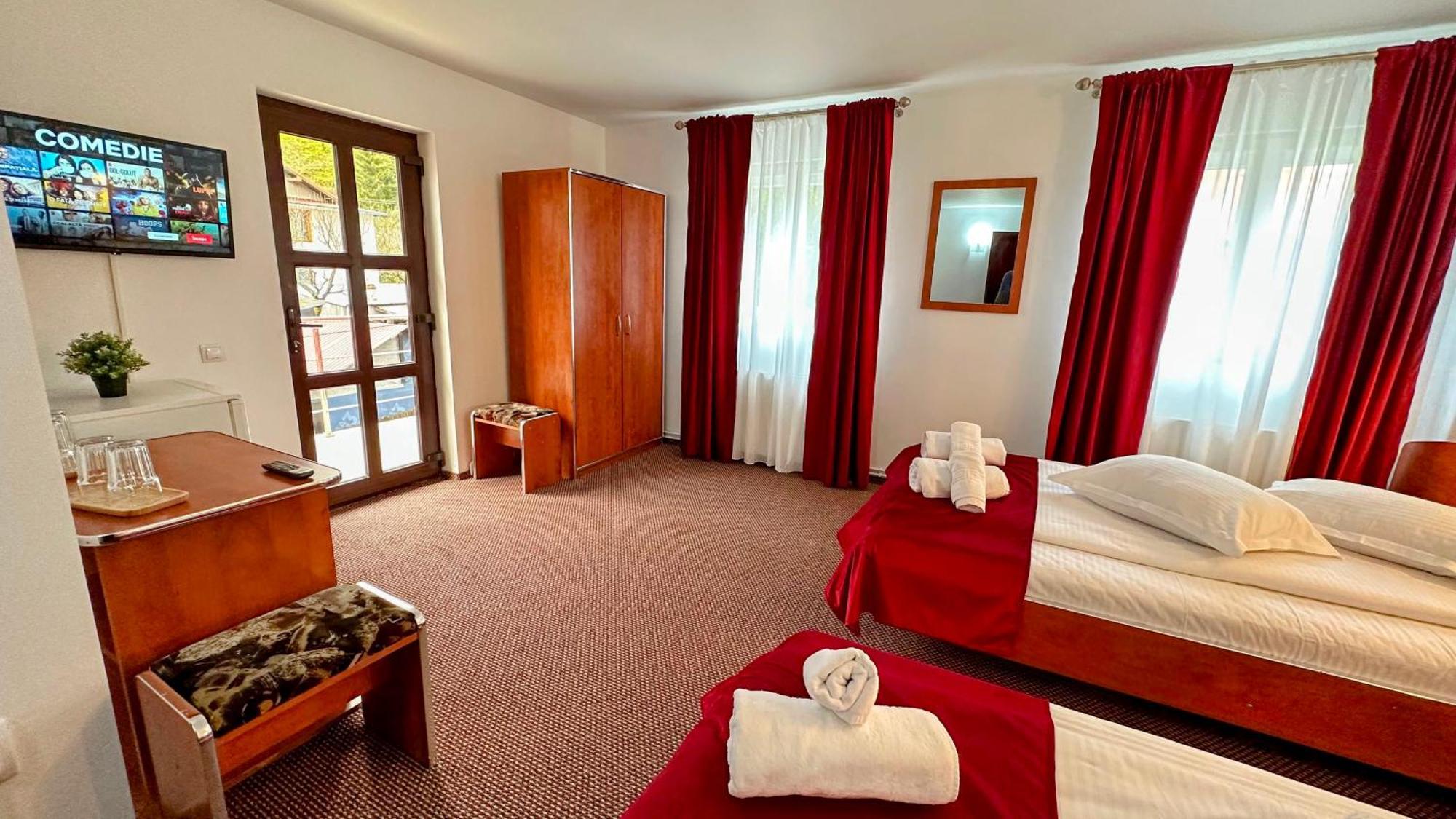 Hotel Valea Alba View - Self Check-In Buşteni Zewnętrze zdjęcie