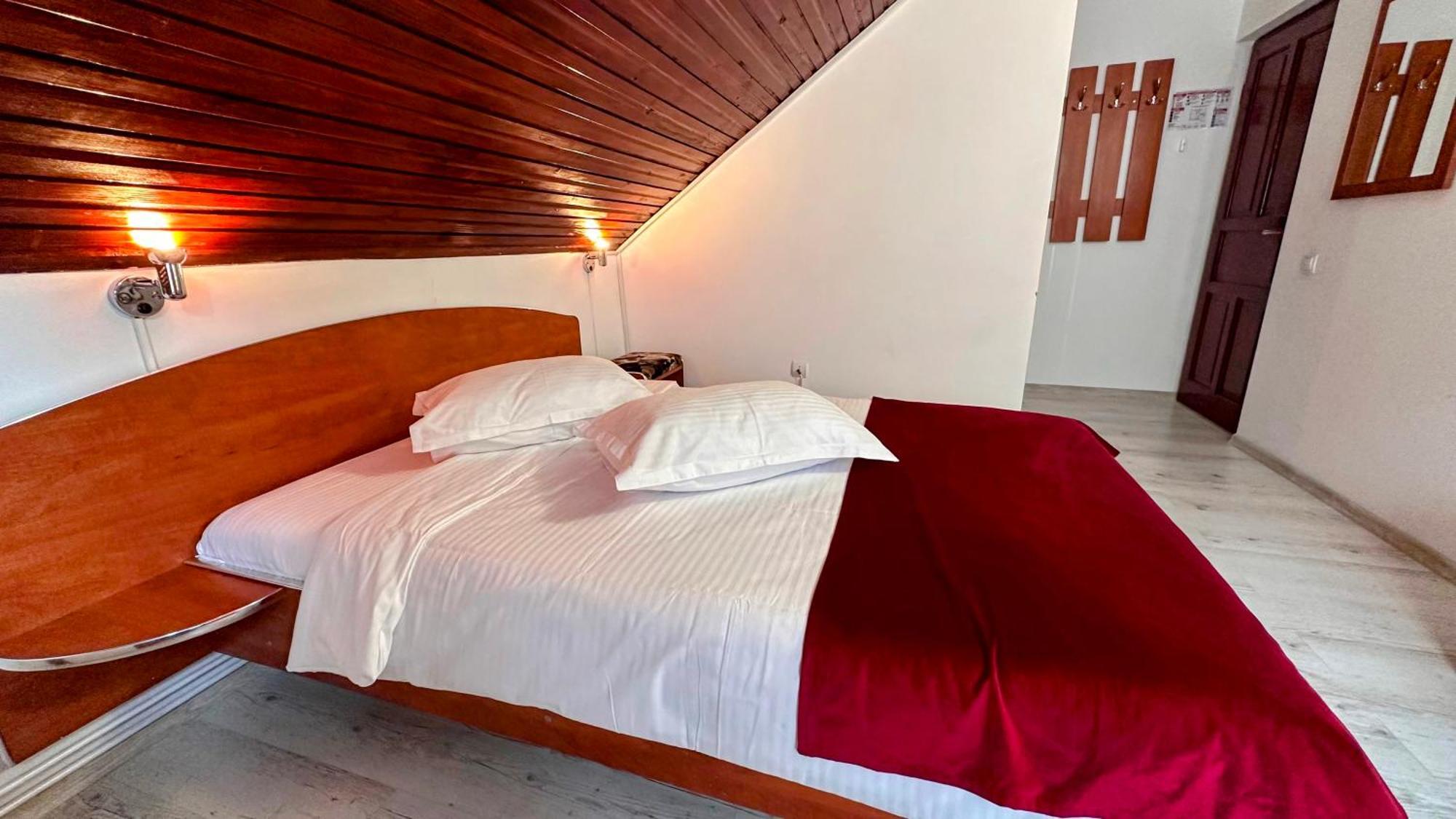 Hotel Valea Alba View - Self Check-In Buşteni Zewnętrze zdjęcie