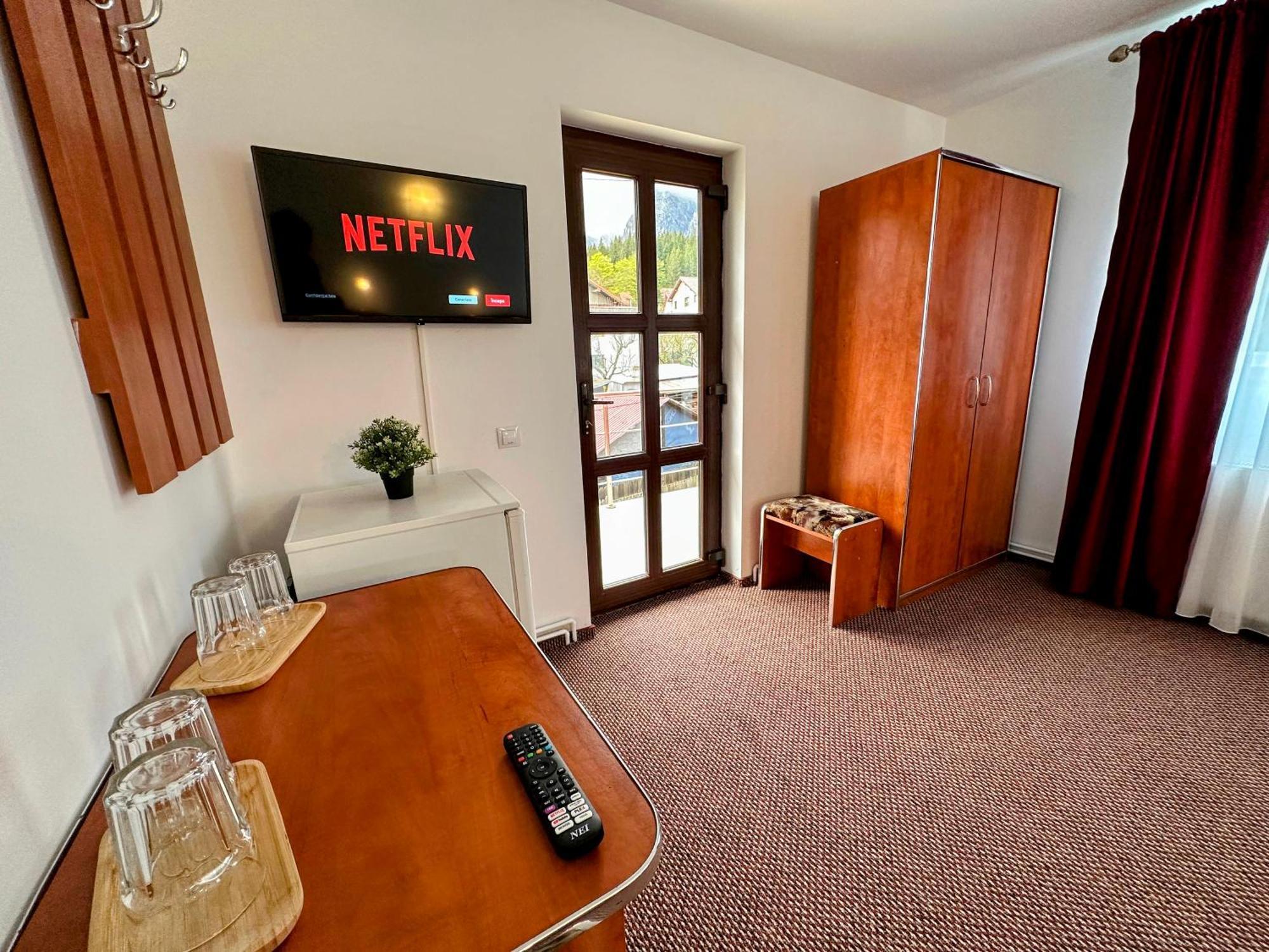 Hotel Valea Alba View - Self Check-In Buşteni Zewnętrze zdjęcie